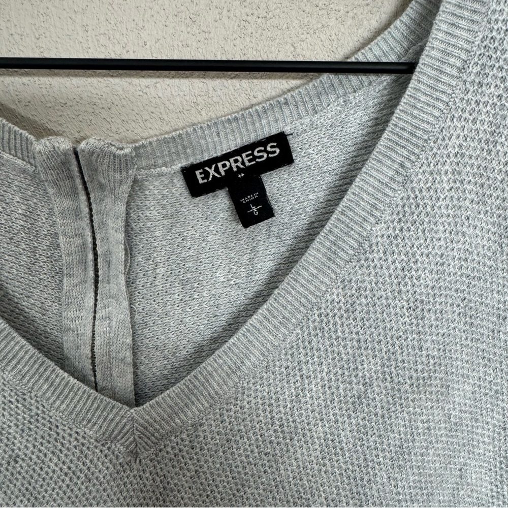 Express V-neck High-Low Sweater Zipper Back Grey Size Large - Picture 4 of 10